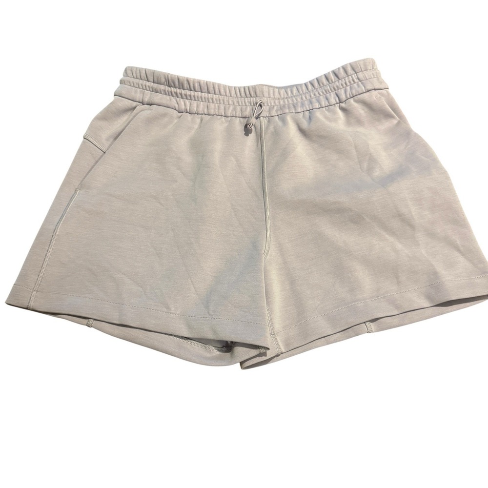 Lululemon Shorts Women‎ Size 8  Softstreme High-Rise Short 4" Dusty Purple